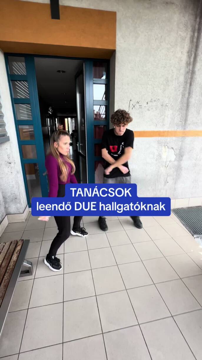 TANÁCSOK LEENDŐ DUE HALLGATÓKNAK