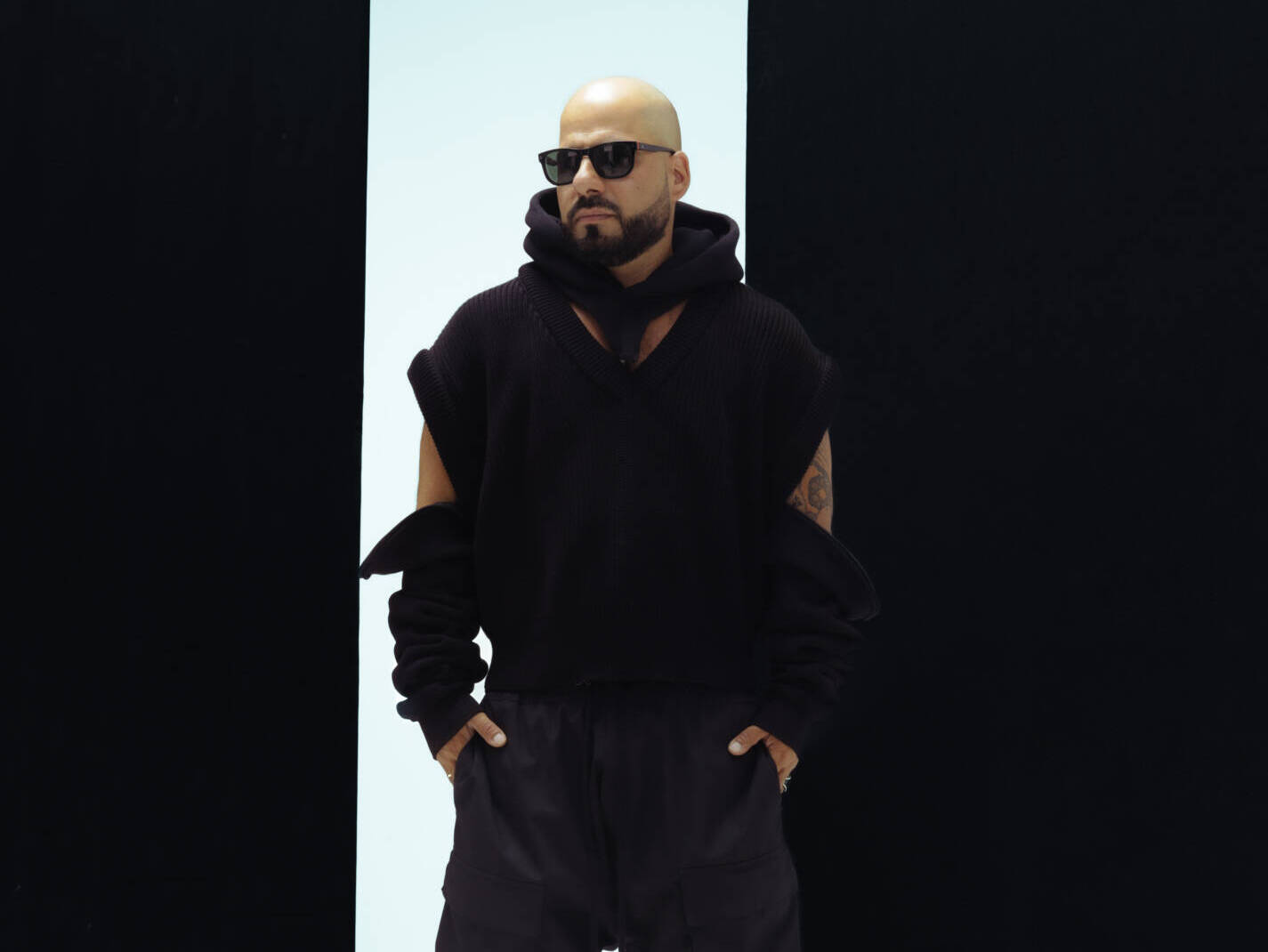 LOTFI BEGI fotó