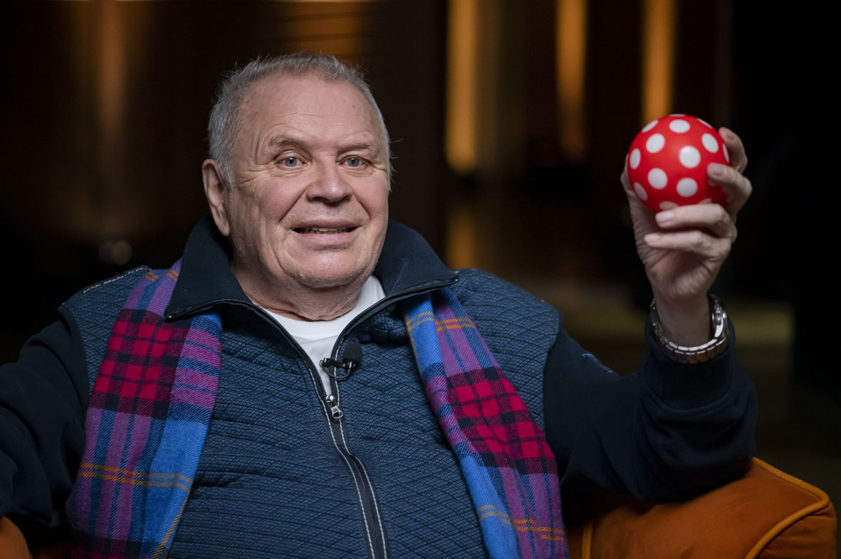 DÉVÉNYI TIBI BÁCSI fotó