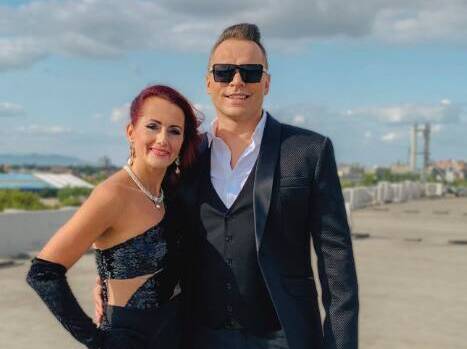 JOSH ÉS BETTI fotó