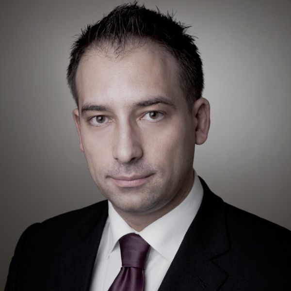 Prof. Dr. Szuchy Róbert Prof. Dr. Szuchy Róbert