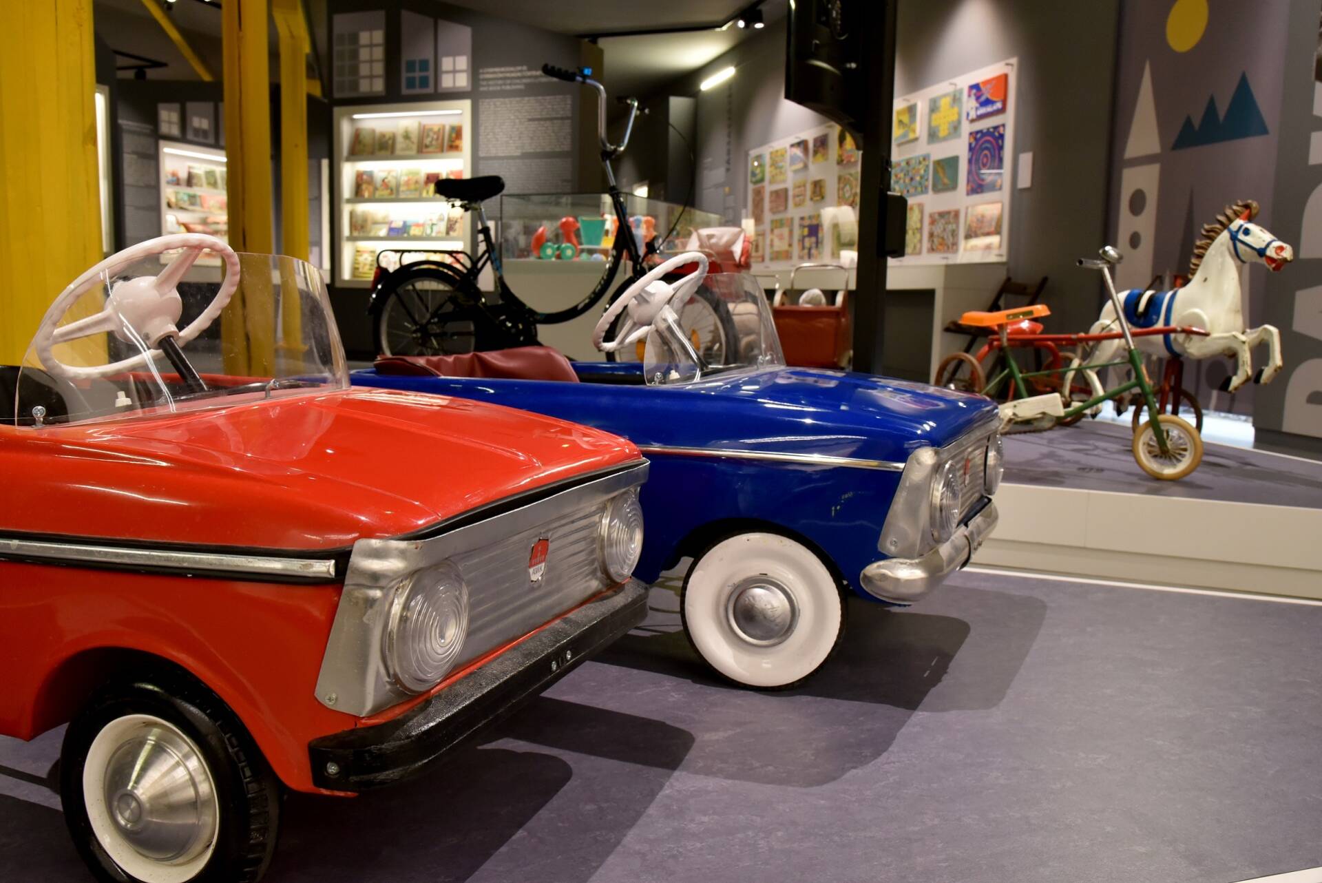 Játék a városban kiállítás fotó