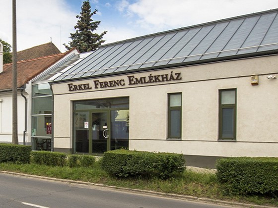 Erkel Ferenc Emlékház kiállítás látogatása fotó